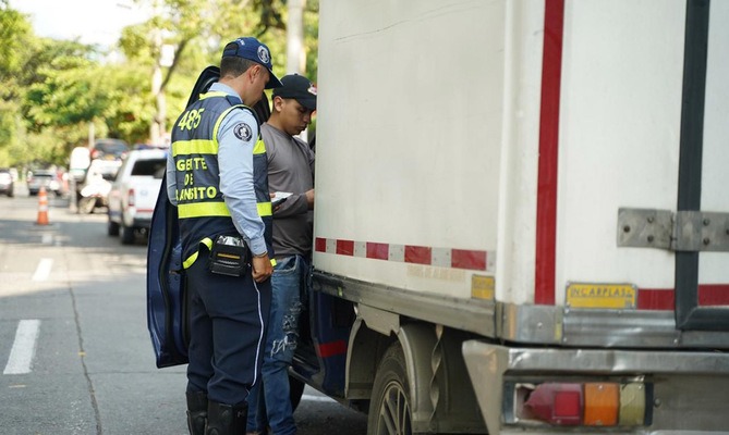 Agentes de Tránsito